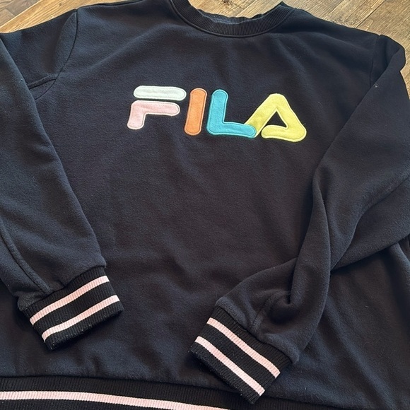 Vintage 90’s FILA Black Sweatshirt Embroidered Lettering Women’s Sz-L GUC - Picture 1 of 6